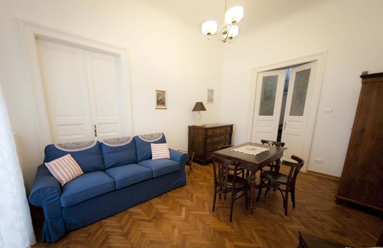 Domus Liberta - Boutique Rooms Triest Exterior foto